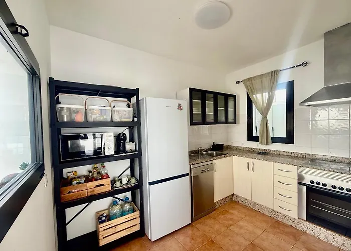 Lau Haizeta Beach Villa *